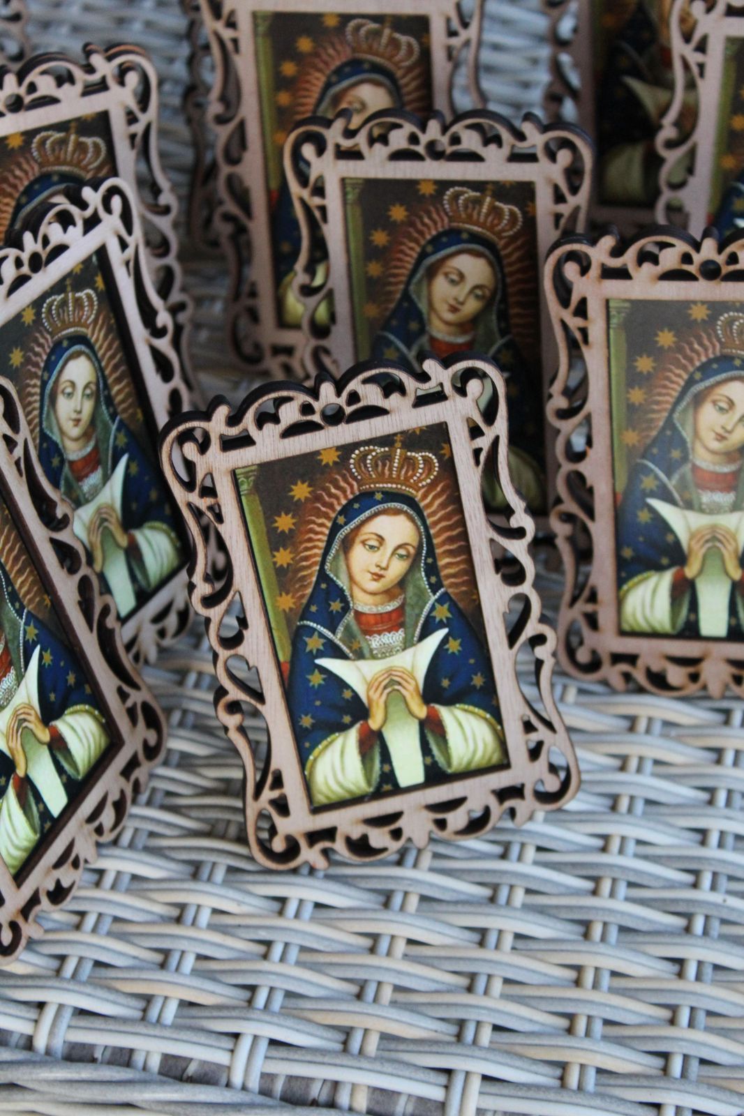 Retrato en madera con virgen personalizado