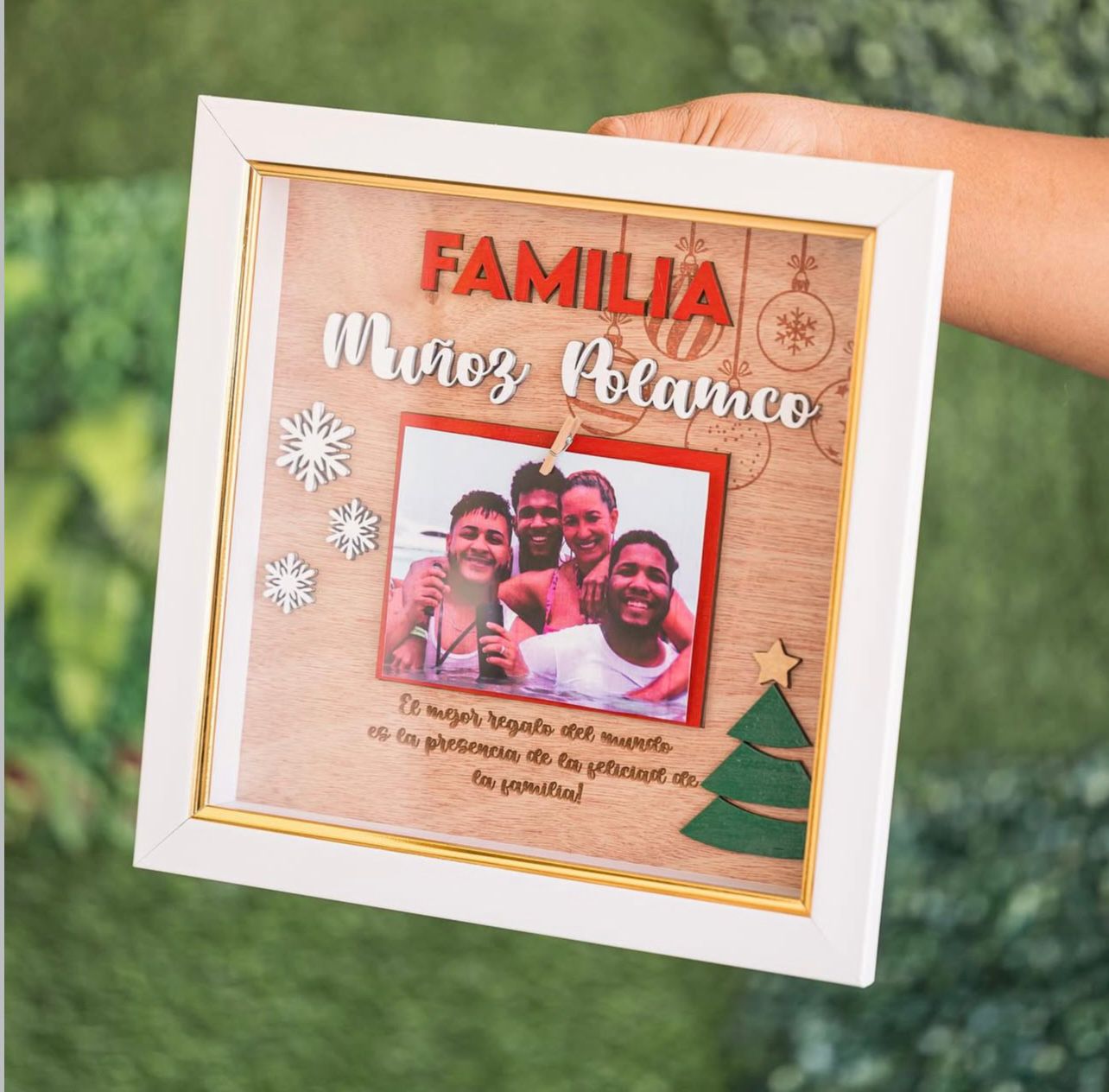 Cuadro encajonado familiar Feliz Navidad