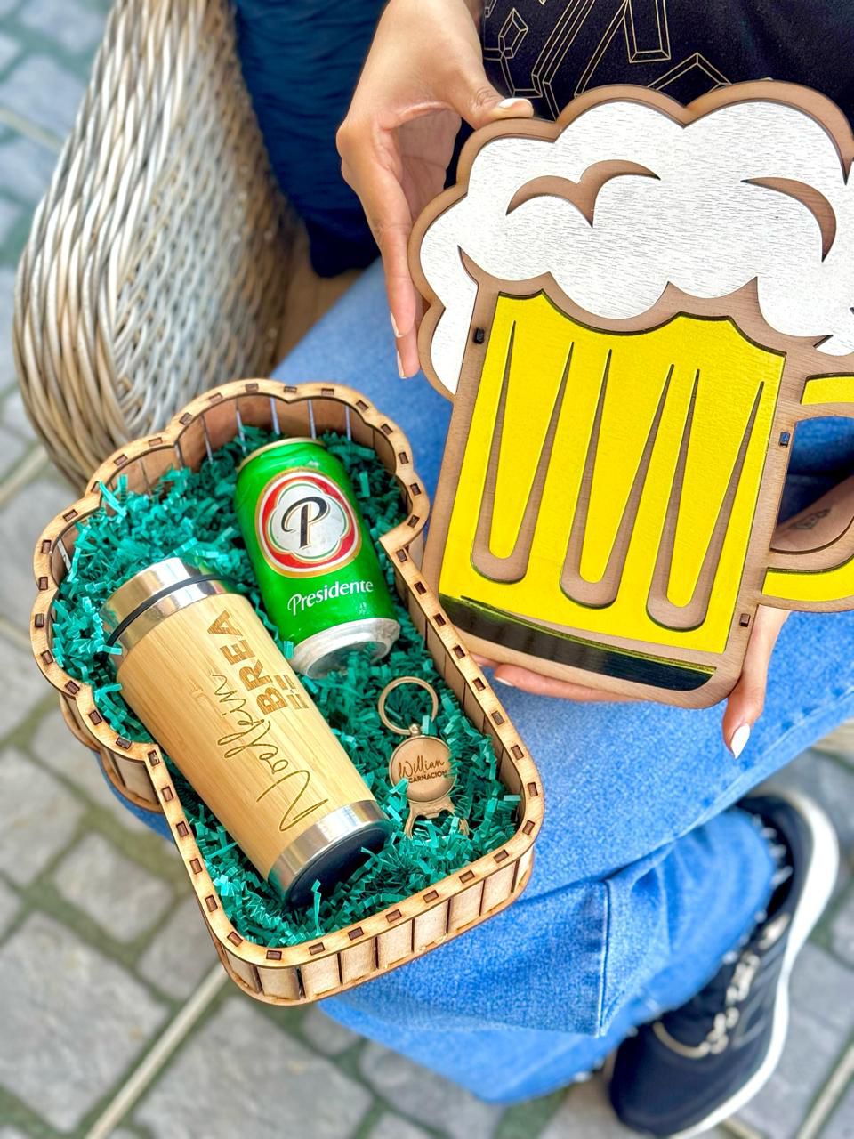 Combo de caja, vaso y llavero de madera personalizado