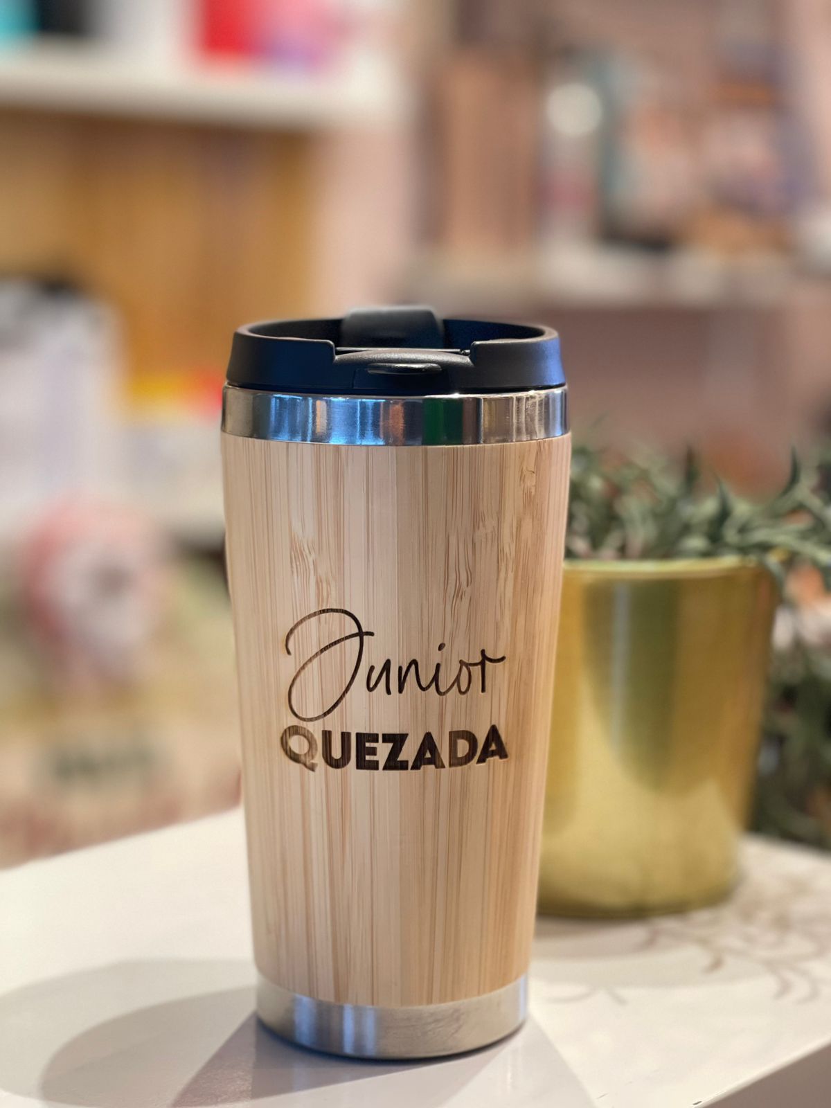 Vaso ovalado de madera