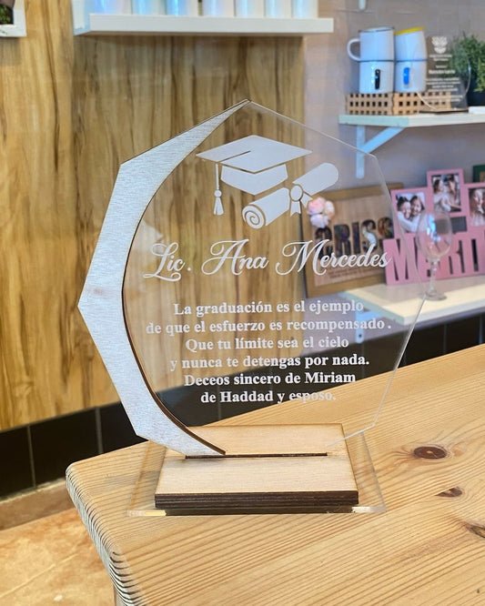 Reconocimiento en acrilico y madera personalizado