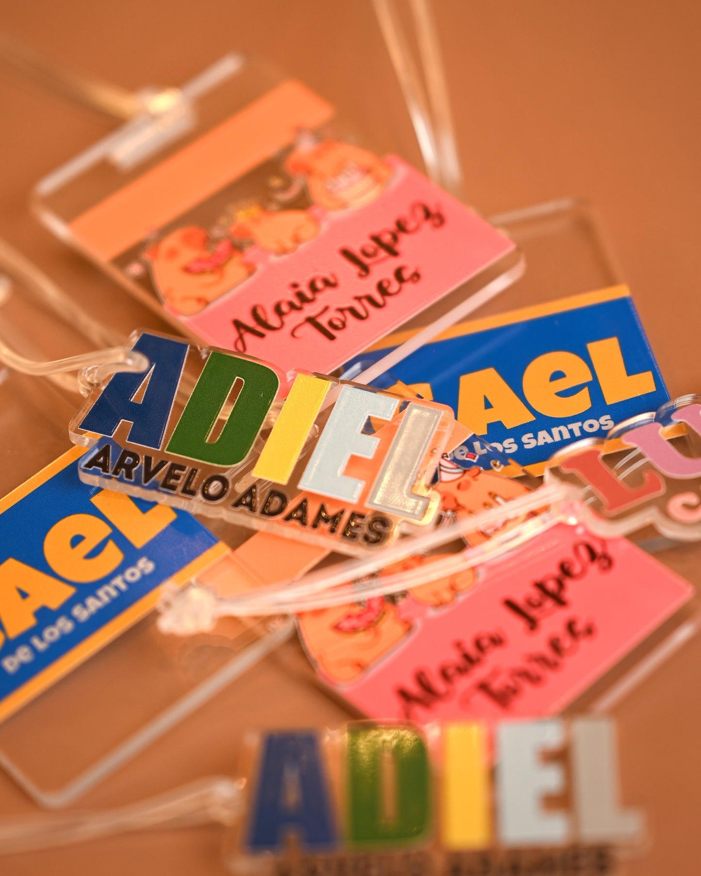 Tags para mochila personalizado en UV