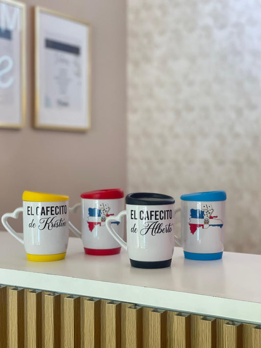 Taza con tapa y base de goma personalizada