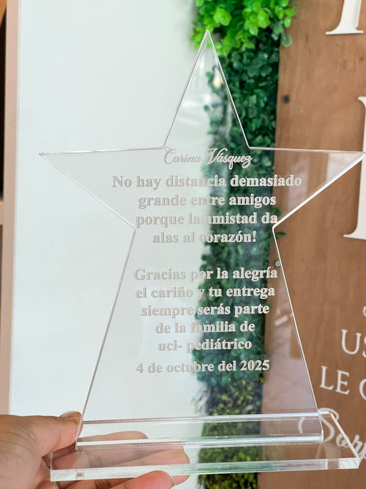 Reconocimientos en acrílico y madera personalizado