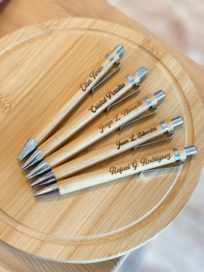 Lapicero sencillo en madera grabado