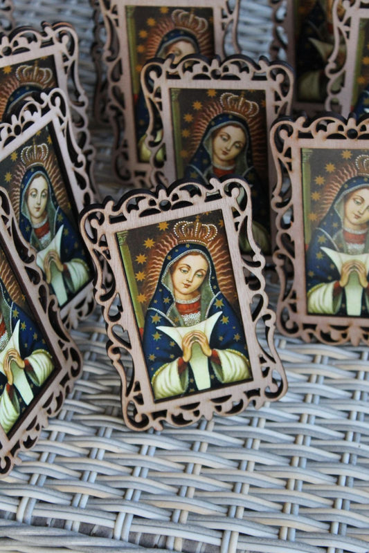 Retrato en madera con virgen personalizado