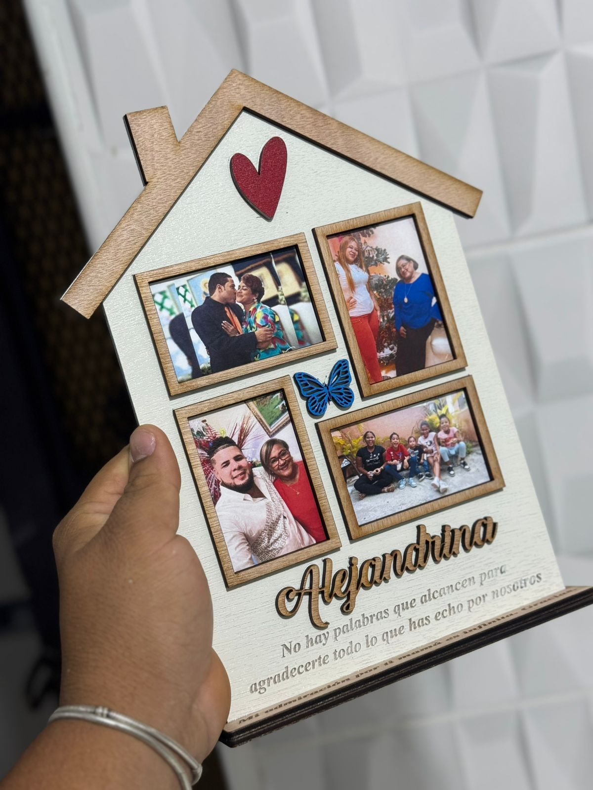 Retrato en madera en forma de casa con fotos personalizado