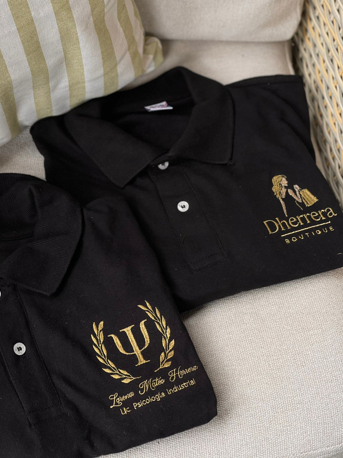 Poloche de cuello bordado