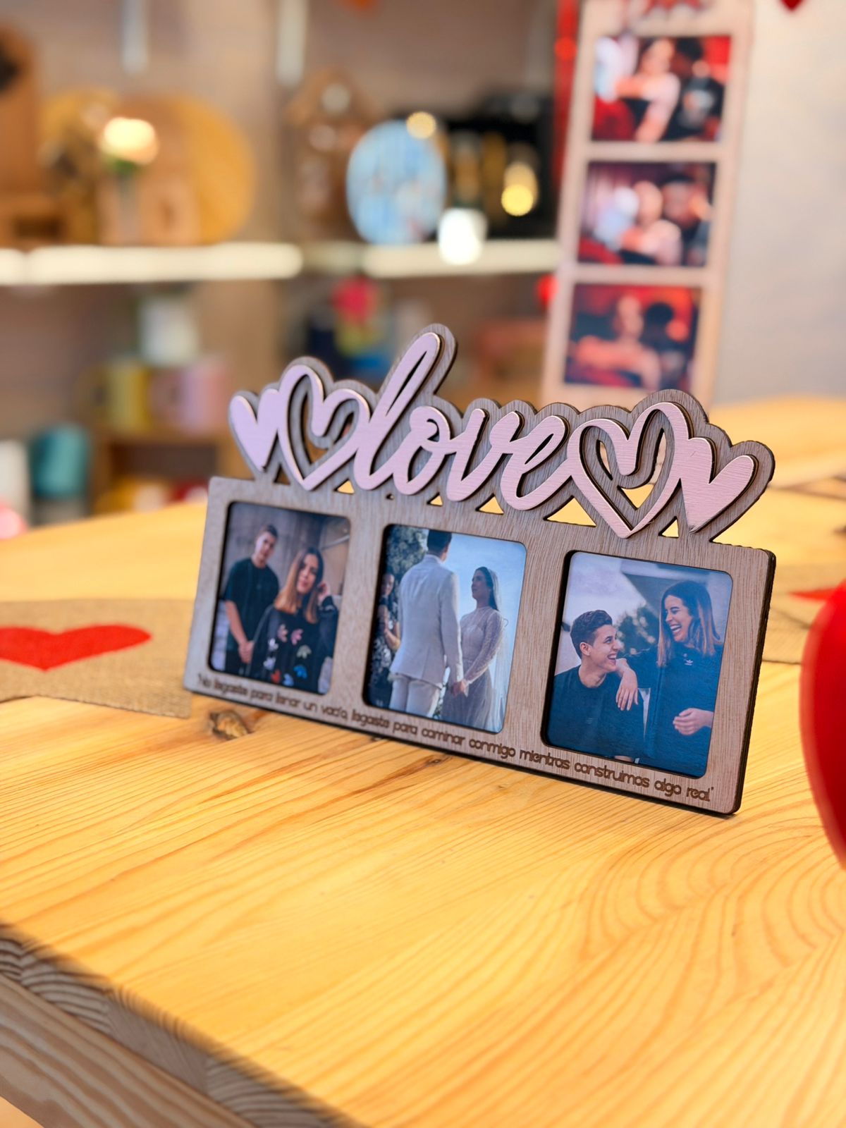 Retrato LOVE con 3 fotos y frase personalizado