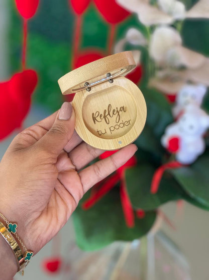 Mini espejo en madera personalizado