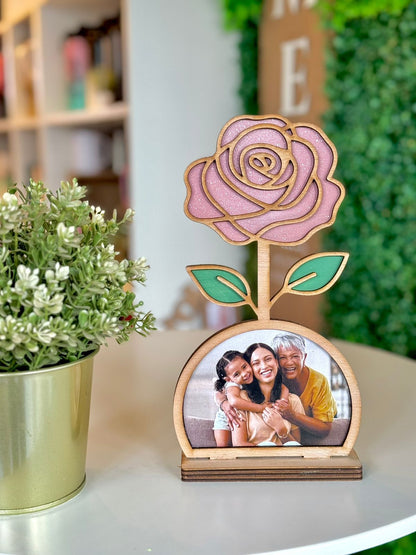 Retrato en madera en forma de flor personalizada