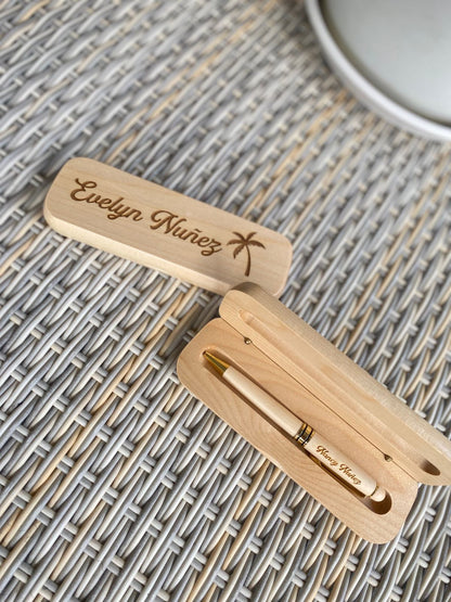 Estuche de madera con lapicero personalizado