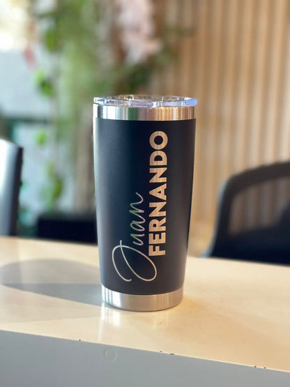Car tumbler negro grabado personalizado