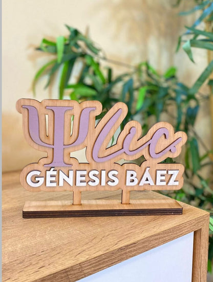 Nombre de escritorio en madera