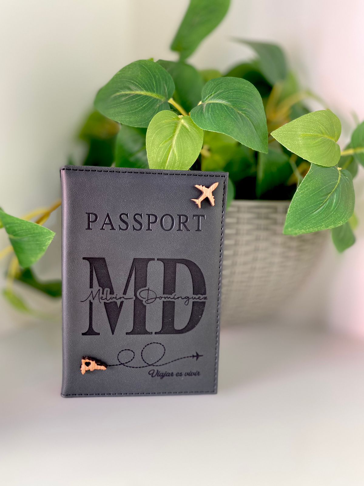 Porta pasaporte sencillo personalizado