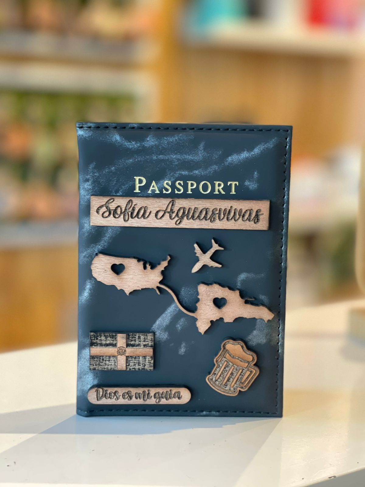 Porta pasaporte sencillo personalizado