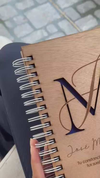 Agendas 2026 con portada en Madera